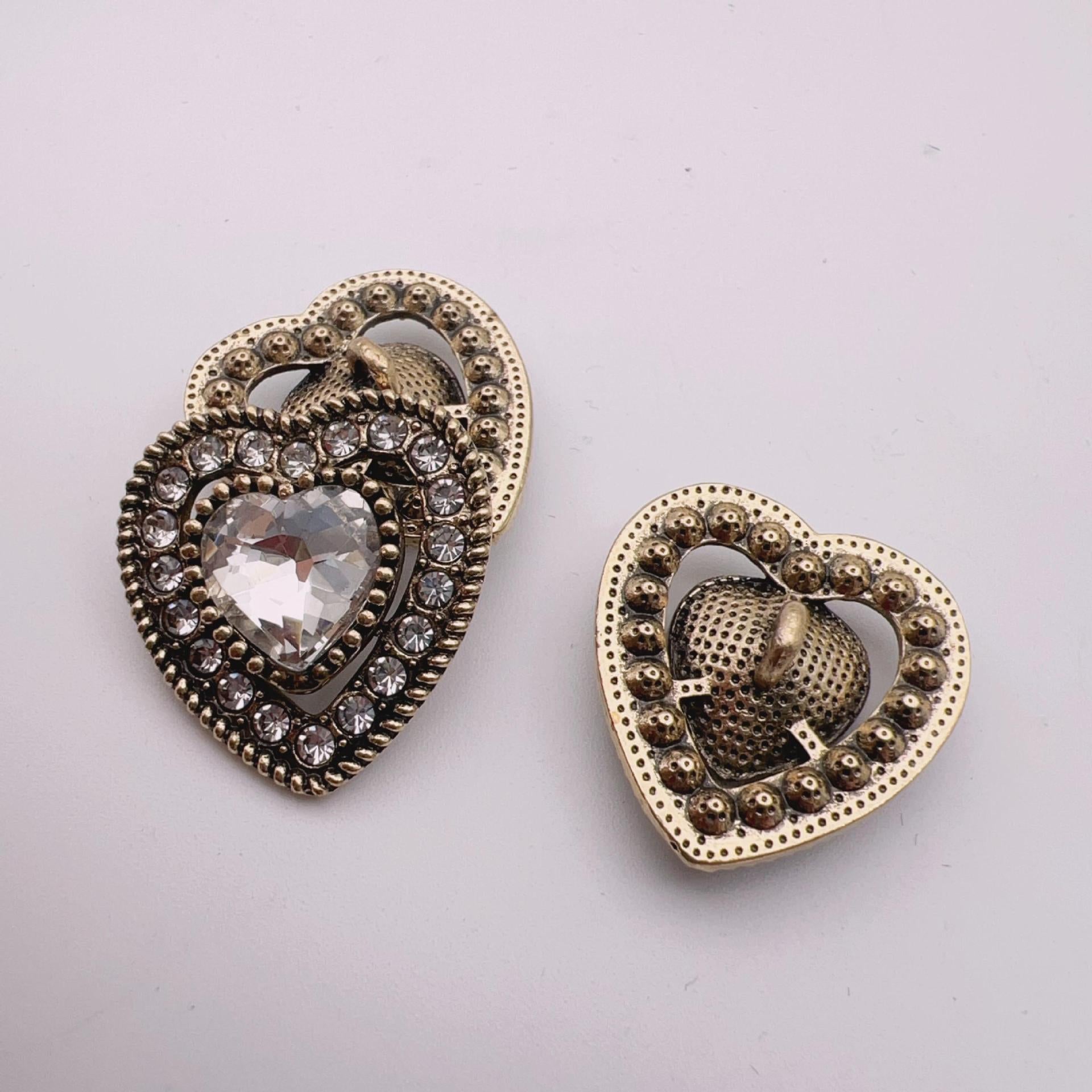25mm Vintage Heart Shaped Crystal Metal Shank Buttons 10pcs