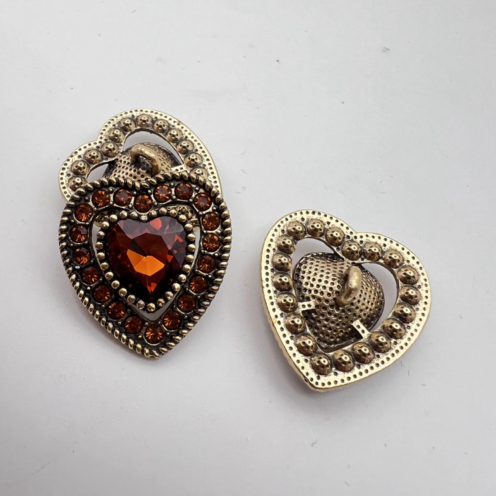 25mm Vintage Heart Shaped Crystal Metal Shank Buttons 10pcs