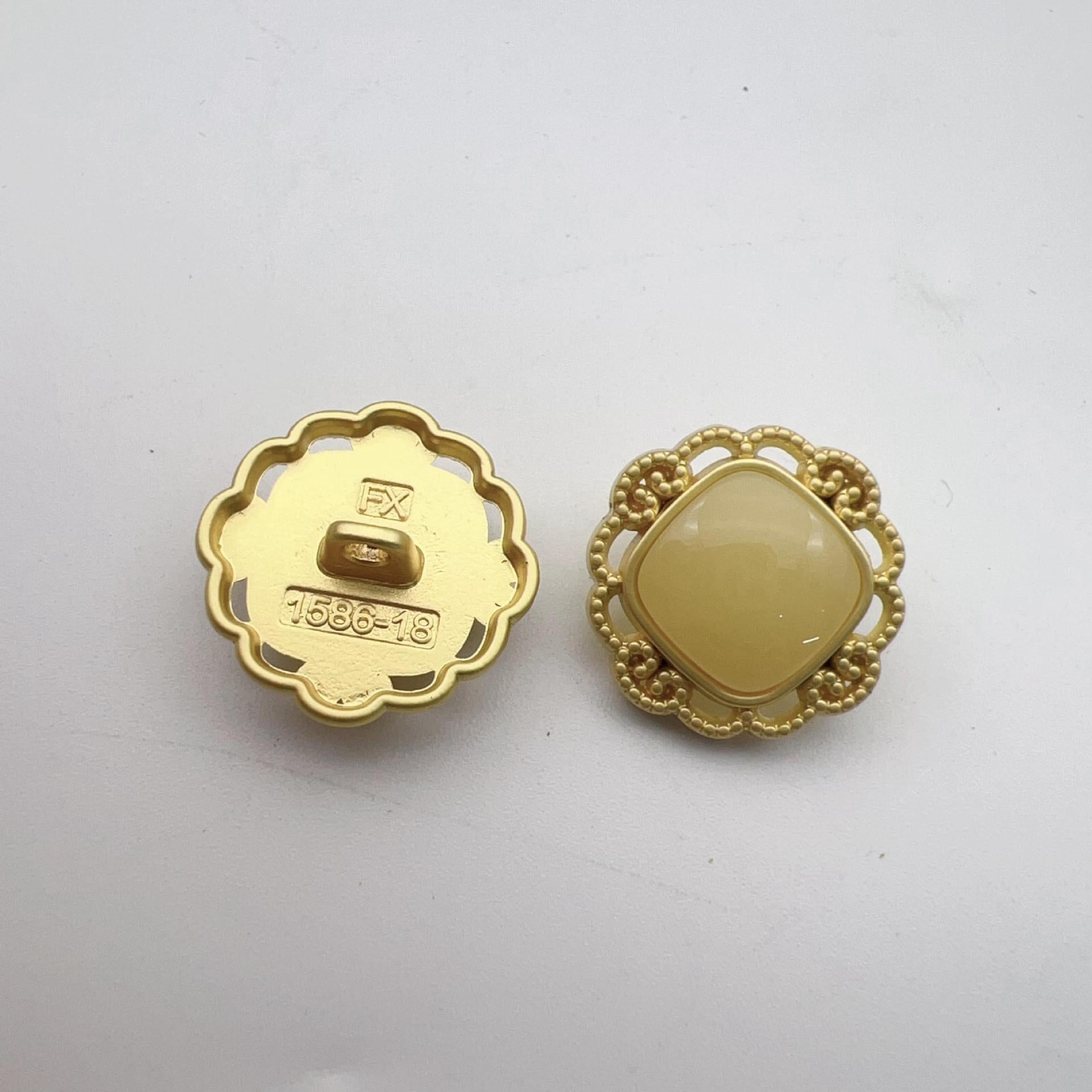 17,5 mm Kinesisk Stil Uthålad Pärlalloy Skankknappar 50 Pack