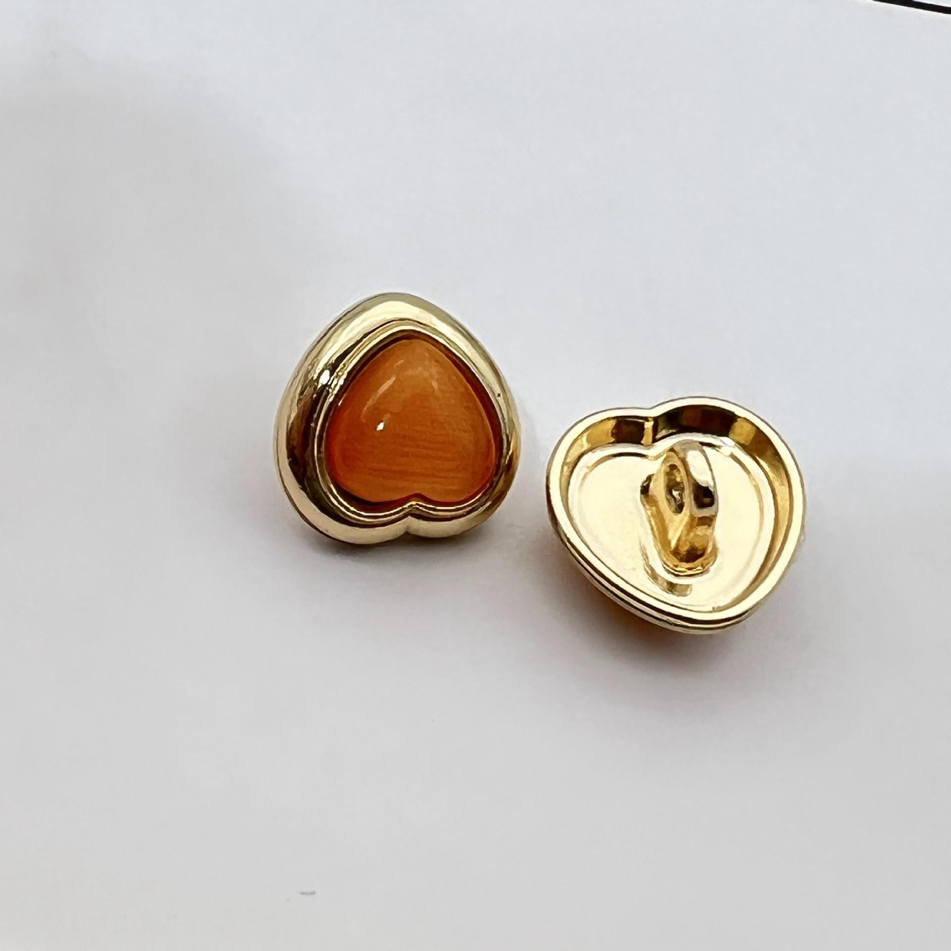 12.5mm Heart Shaped Pearlized Resin Metal Shank Buttons 50PCS