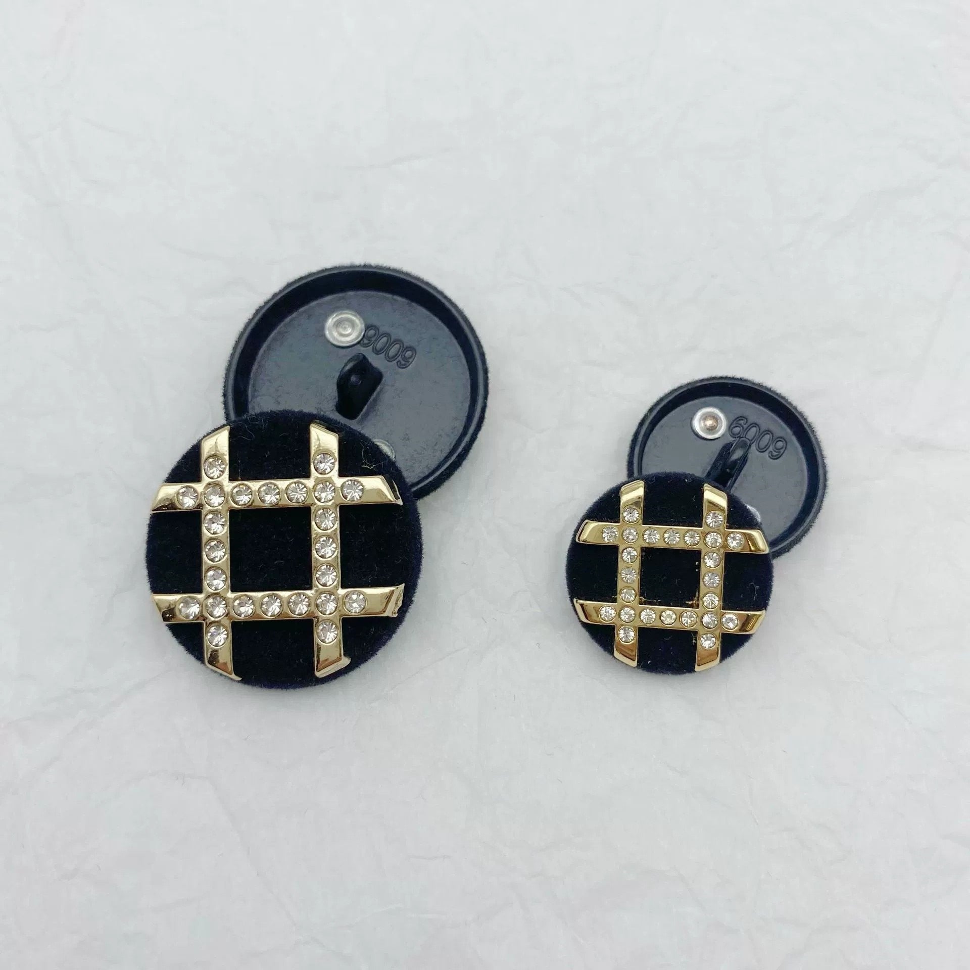 18/25mm Black Velvet Bead Metal Buttons for Sweaters 50pcs