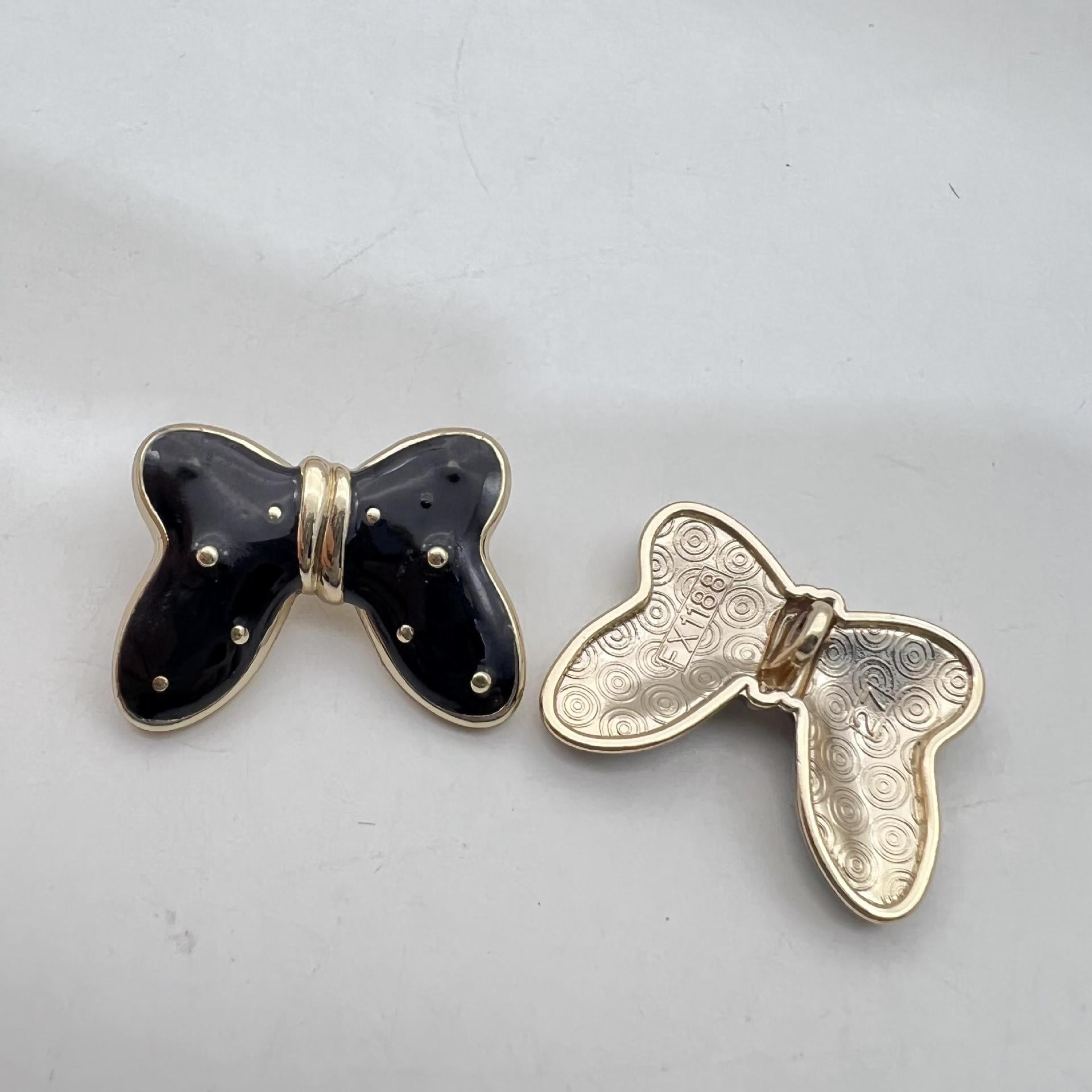 30mm Schmetterling Sternenförmige Metall Große Knopf mit Schaft 50er Pack