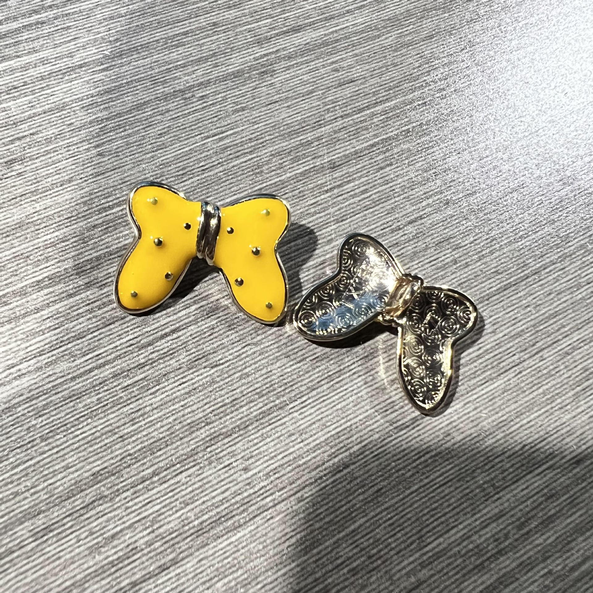 30mm Schmetterling Sternenförmige Metall Große Knopf mit Schaft 50er Pack