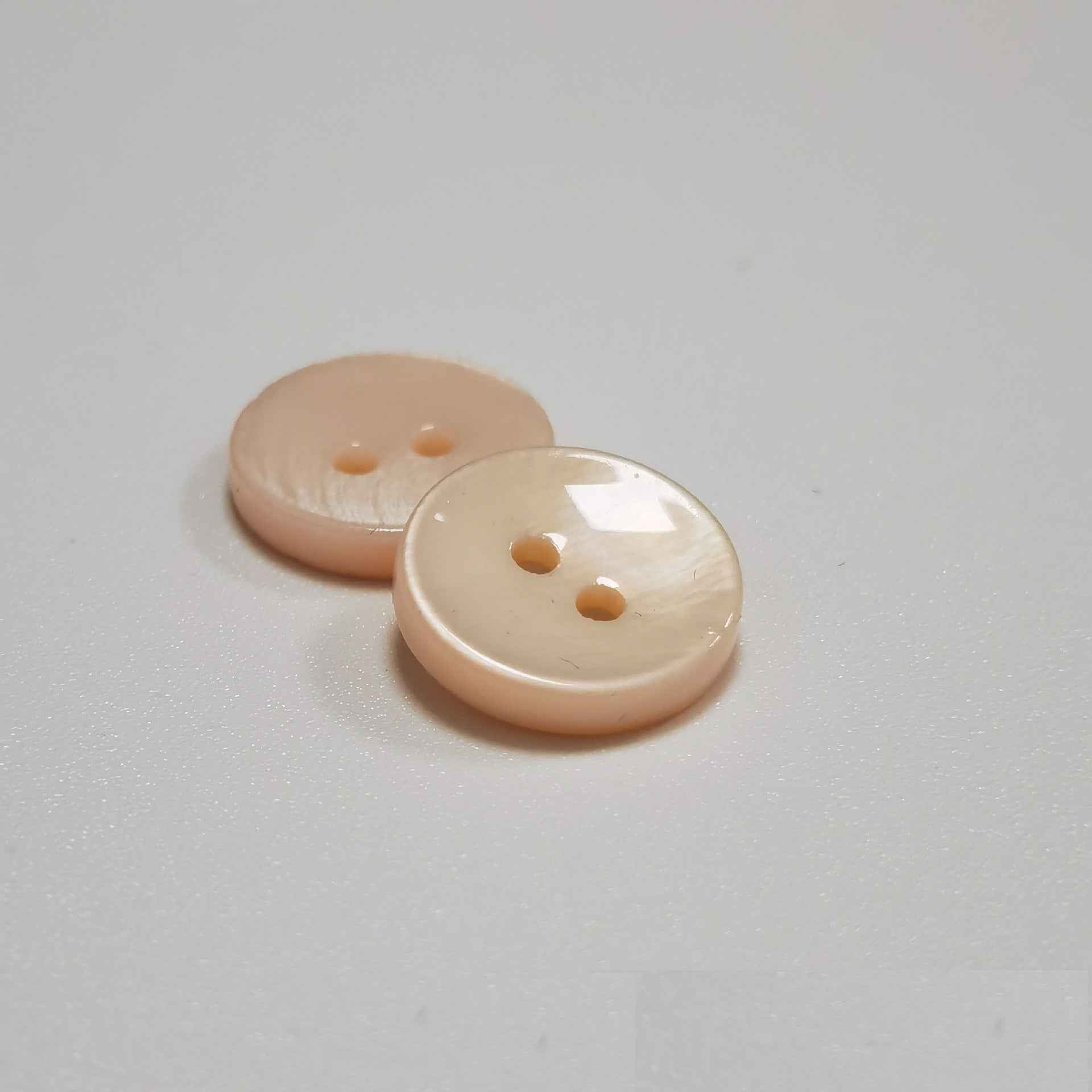 24L (15mm) Round Mother of Pearl Shell Buttons For Sewing 100 Pack