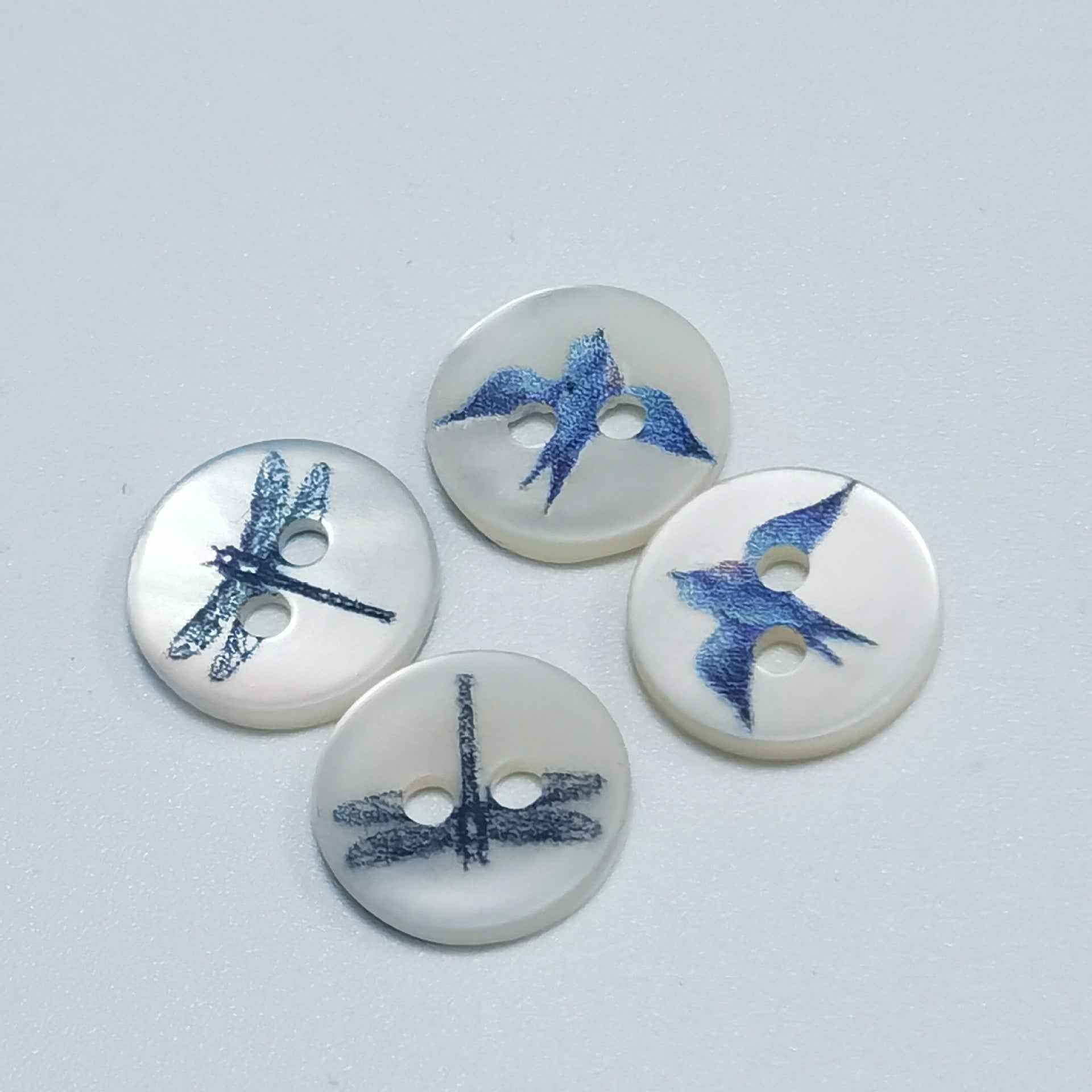 18L Mother of Pearl Shell Buttons Butterfly Dragonfly Prints 100 Pack