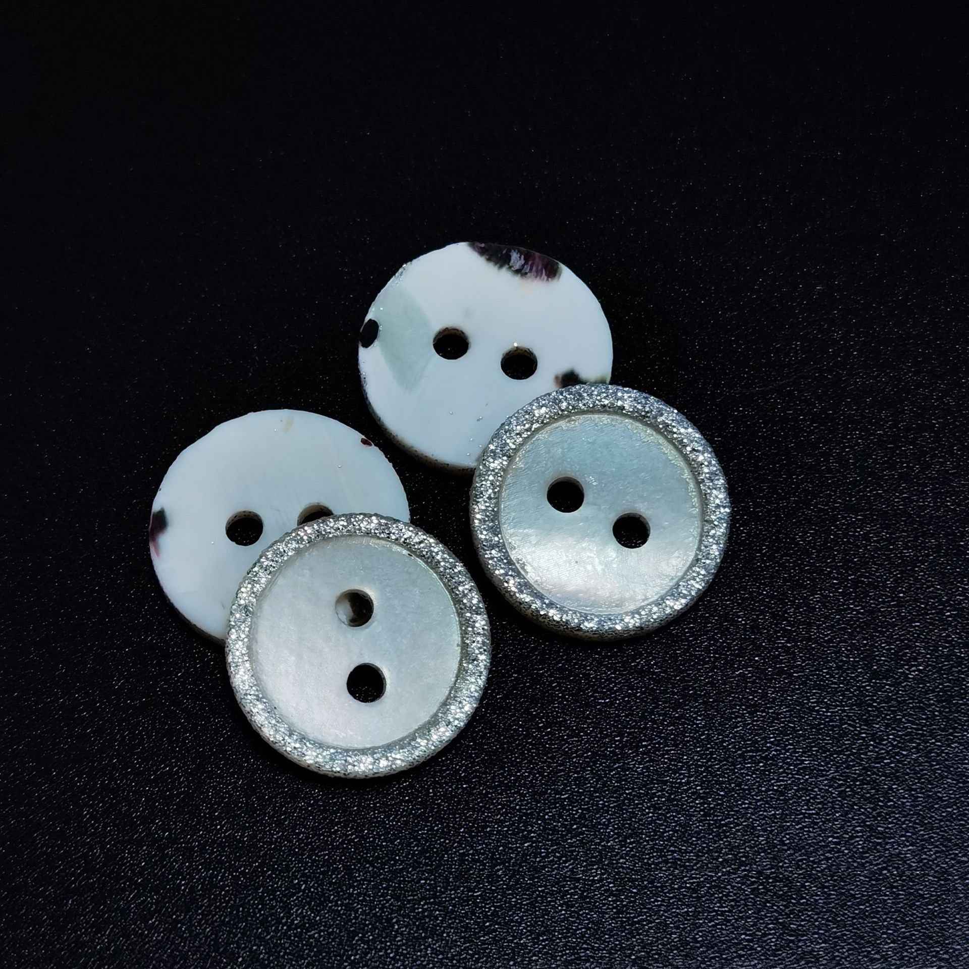20L (12.5mm) Mother of Pearl Shell Buttons Silver Powder Edge 100pcs