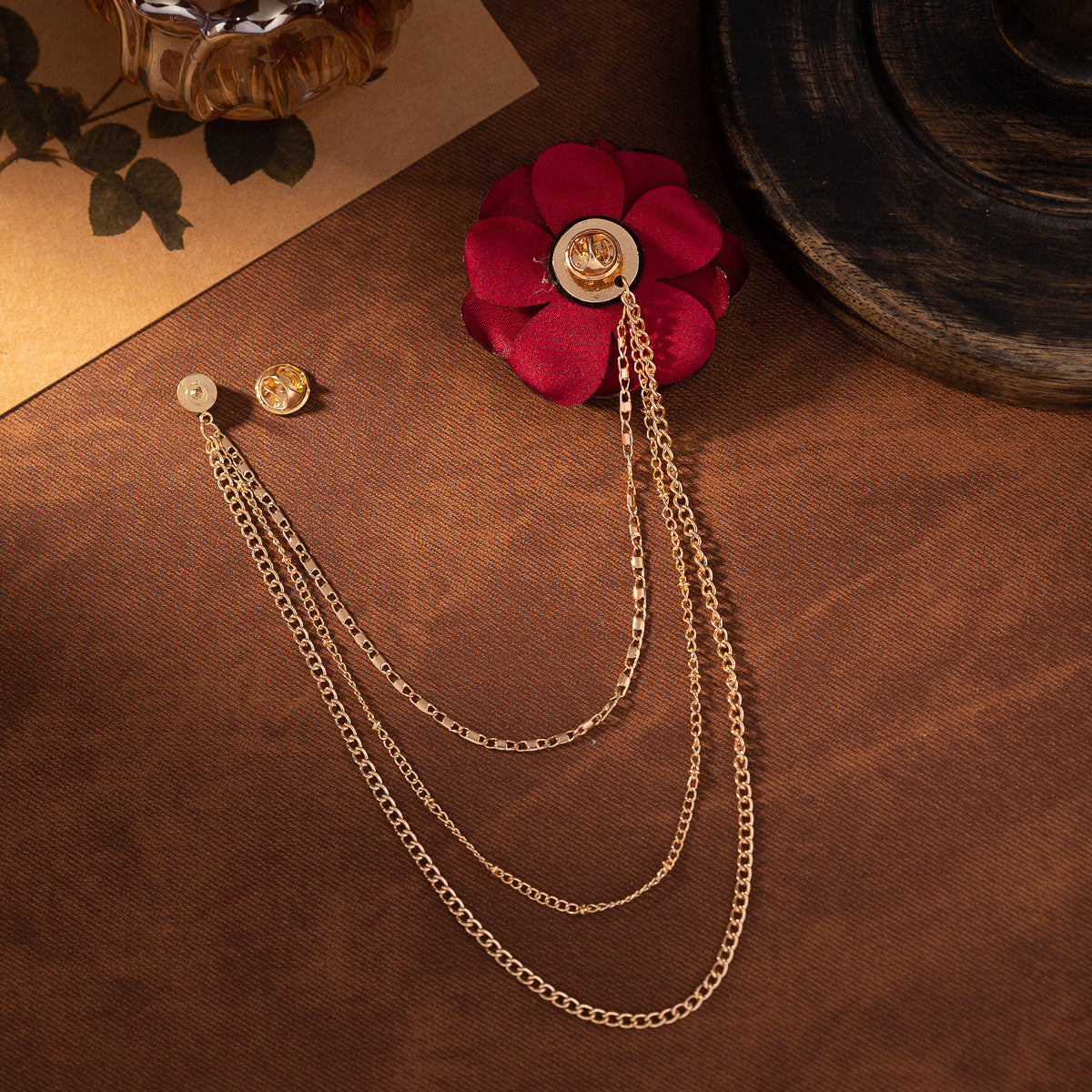 Luxurious Women's Fabric-Edged Flower Chain Brooch 2pcs - Lots of Buttons