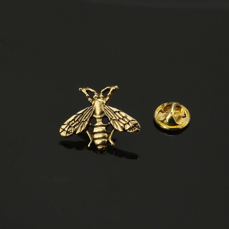 Retro Bee-Shaped Brooch Pin Decorative Badge for Men's Suits 12pcs - Lots of Buttons