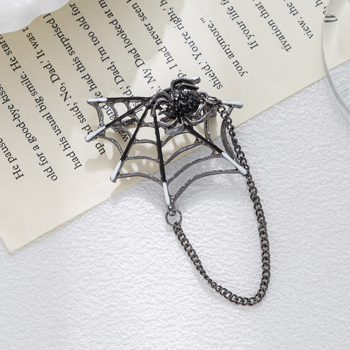 Silver Diamond-Inlaid Spider Web with Chain Creative Brooch 3pcs - Lots of Buttons
