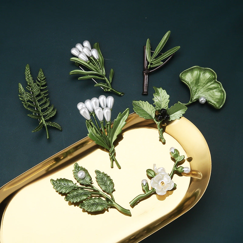 Korean Fashion Green 3D Leaf Brooch Creative Plant Pearl Pin 8 Pack - Lots of Buttons