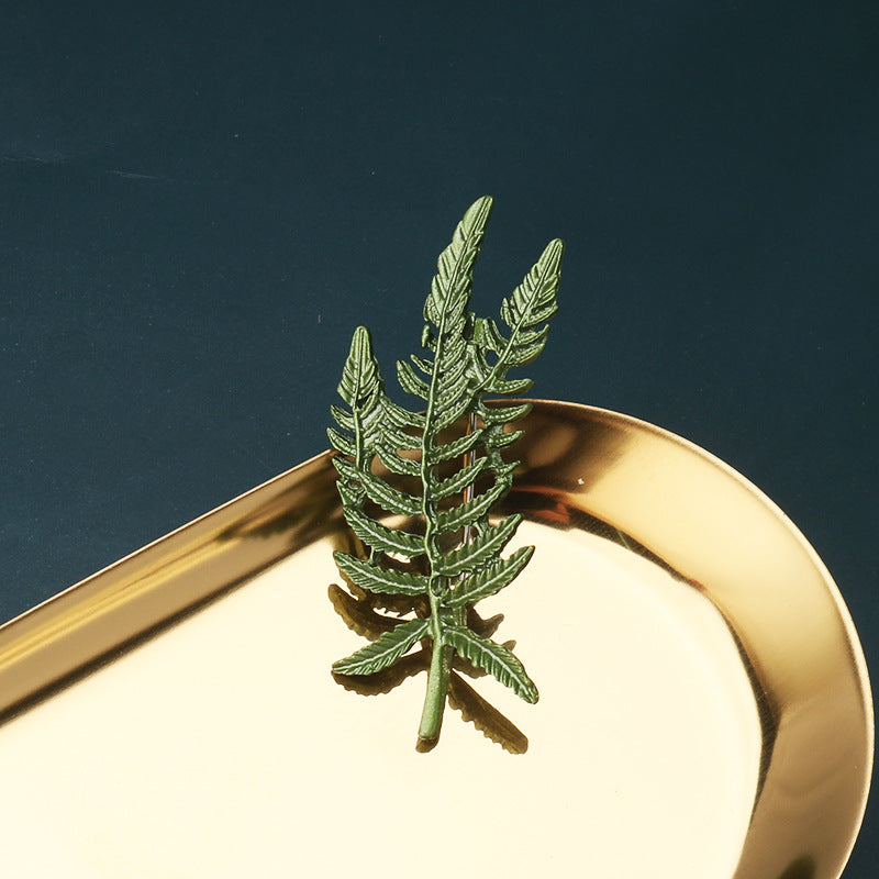 Korean Fashion Green 3D Leaf Brooch Creative Plant Pearl Pin 8 Pack - Lots of Buttons