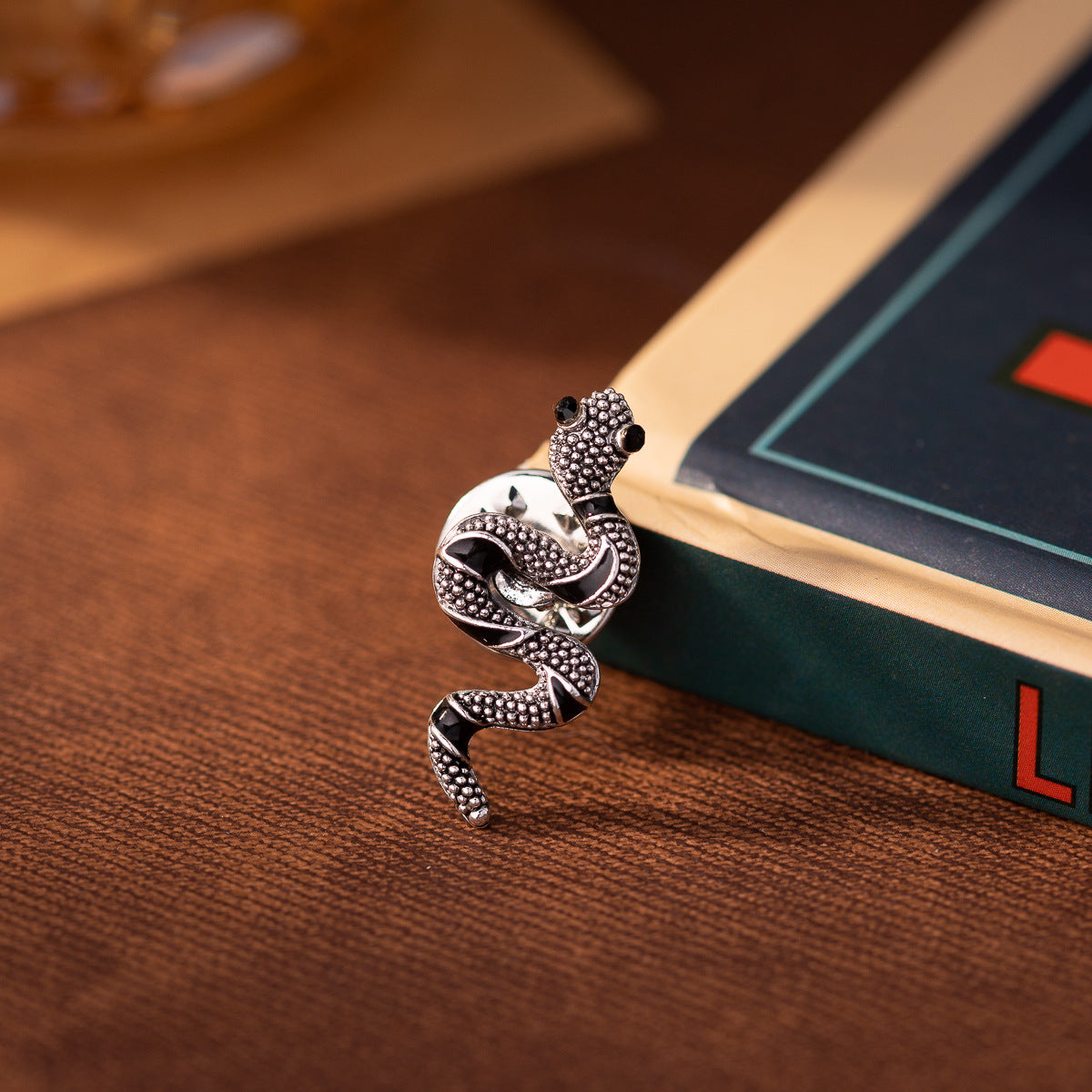 Mini Vintage Little Snake Brooch Men's Personality Pin 4pcs - Lots of Buttons
