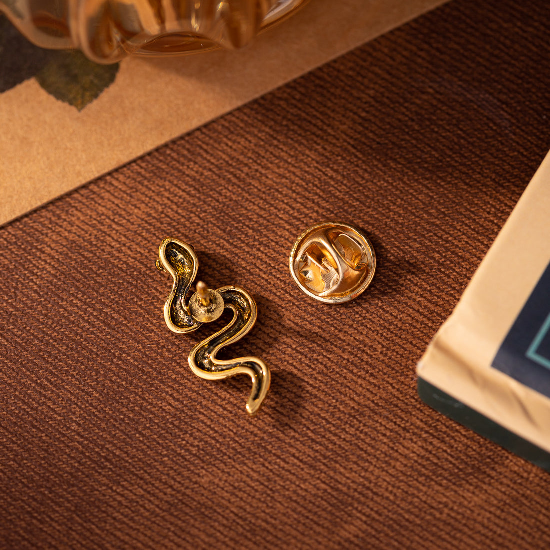 Mini Vintage Little Snake Brooch Men's Personality Pin 4pcs - Lots of Buttons