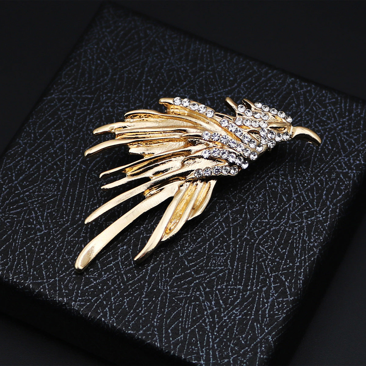 Gold and Silver Eagle Metal Brooch Badge for Men 4pcs - Lots of Buttons