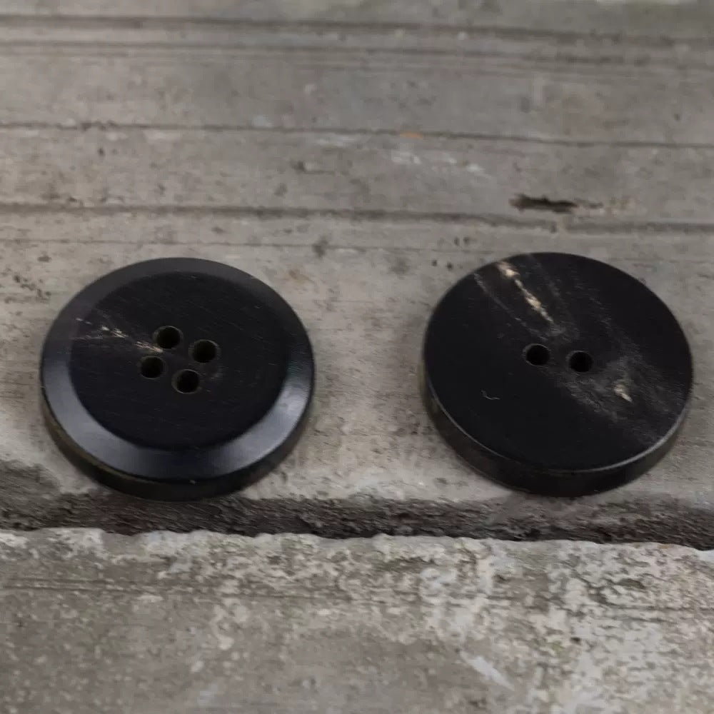 15-25mm Bottoni Piatto in Corno Bruciato Completo Giallo Scuro per Cappotti in Lino e Lana 12pz