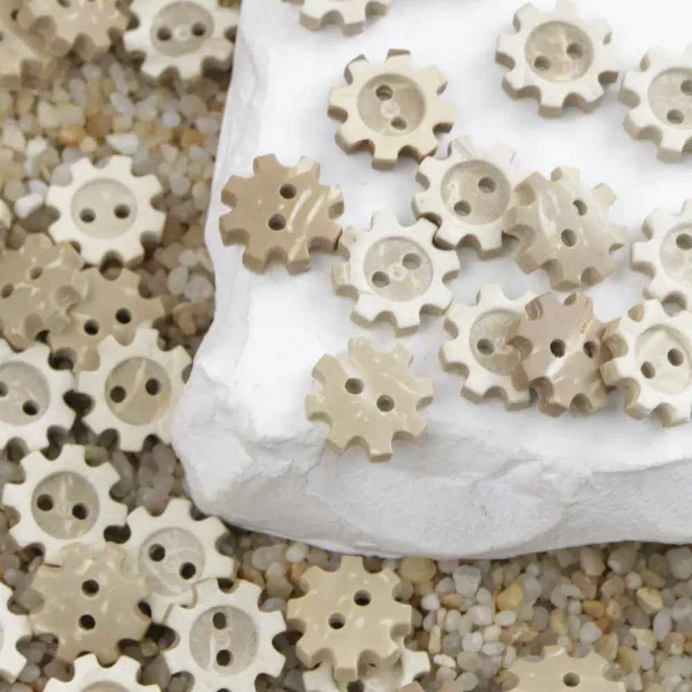 11.5mm Round Flower-Gear Shaped Natural Coconut Shell Buttons for Children's Clothing 100pcs - Lots of Buttons