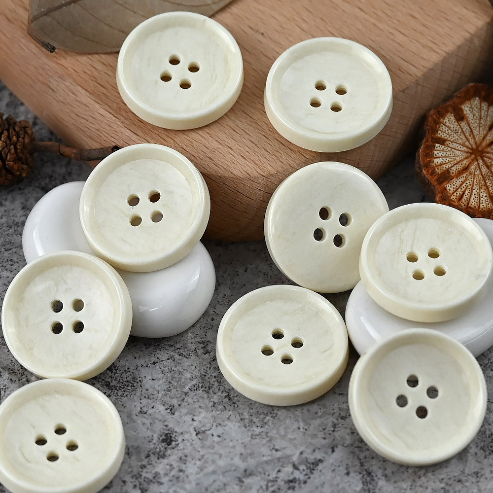 15-25mm Kerek 4 Lyukú Színes Urea Gombok Utánzott Márvány Mintával