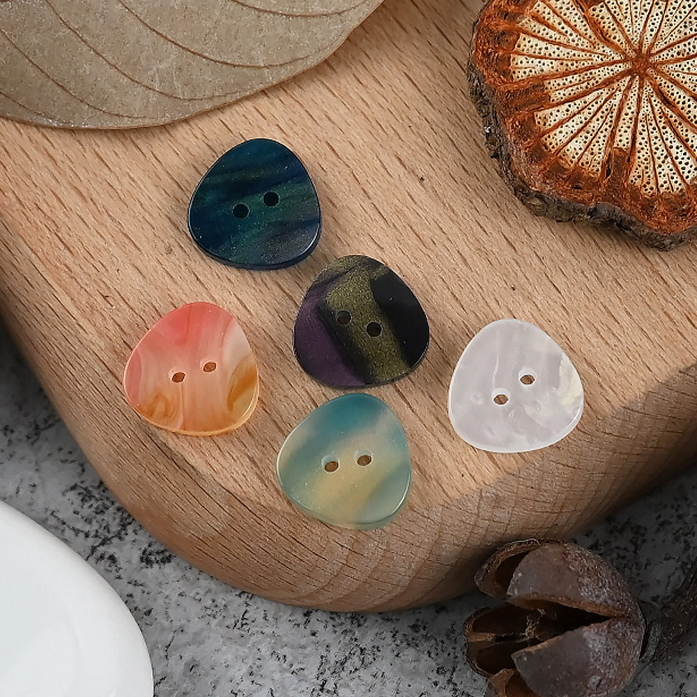 Boutons en résine ovales triangulaires bleu ambre de 12 mm, paquet de 50 (5 couleurs mélangées)