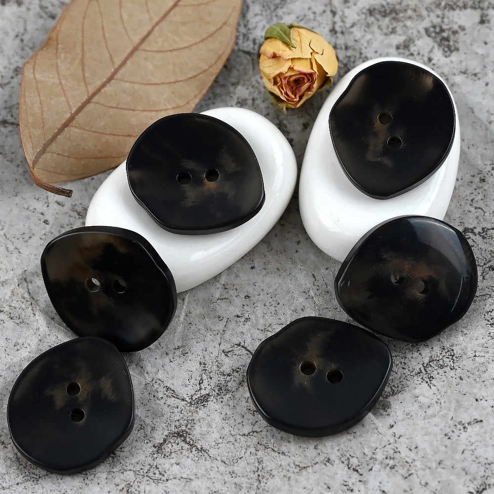 15-25mm Amber Oregelbundet Formade Harpagoner för Klassiska Kappor och Jackor