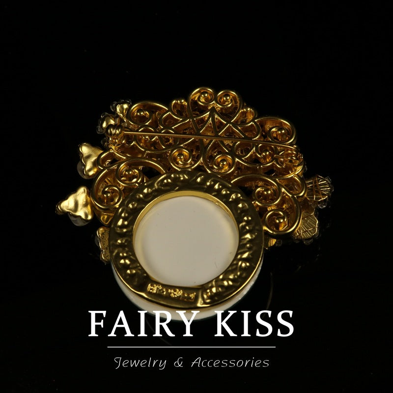 Broche de flores tejido vintage con incrustación de diamantes