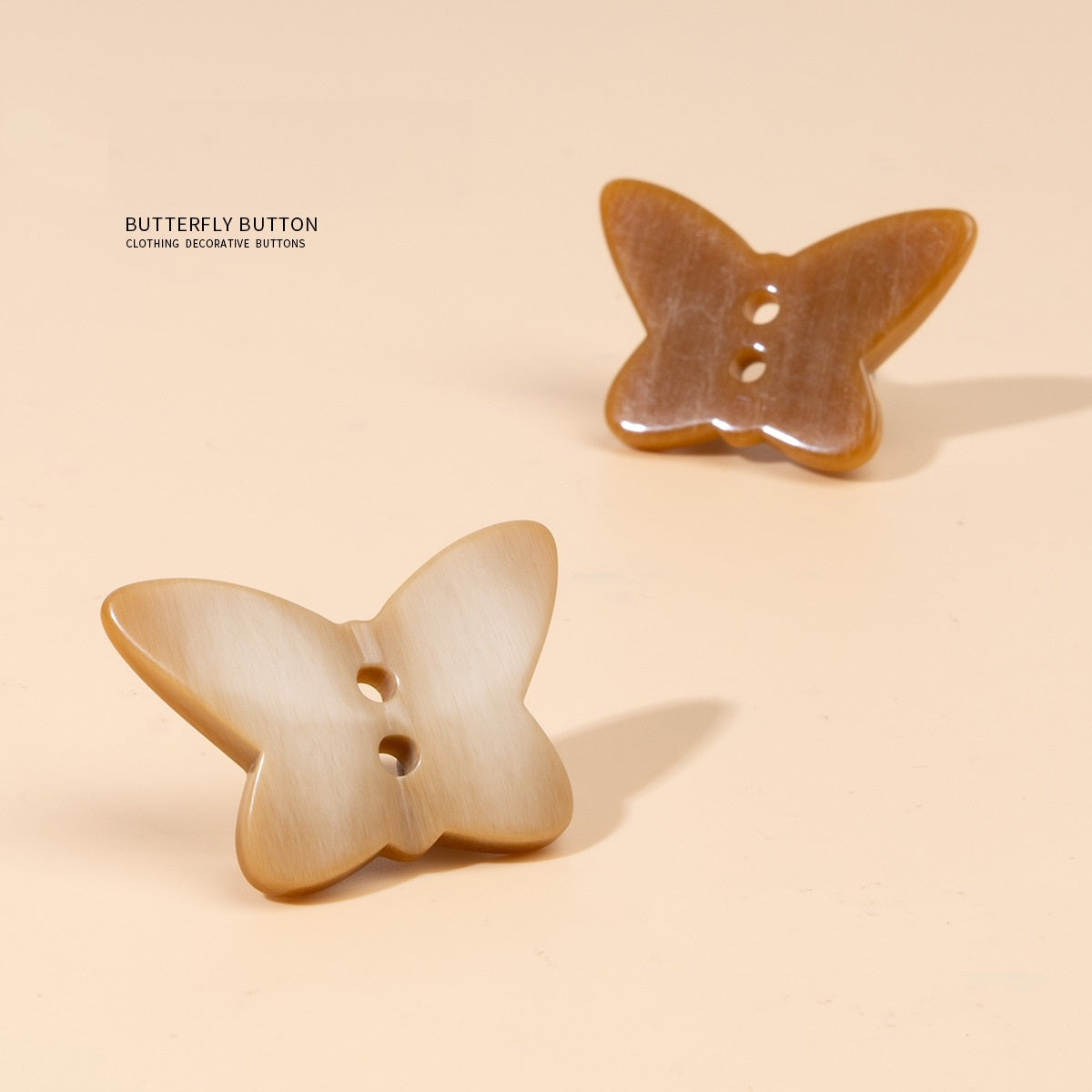 Botões de Resina em Khaki com Dois Furos em Forma de Borboleta Costurados à Mão 4.4cm/4.9cm 8pcs