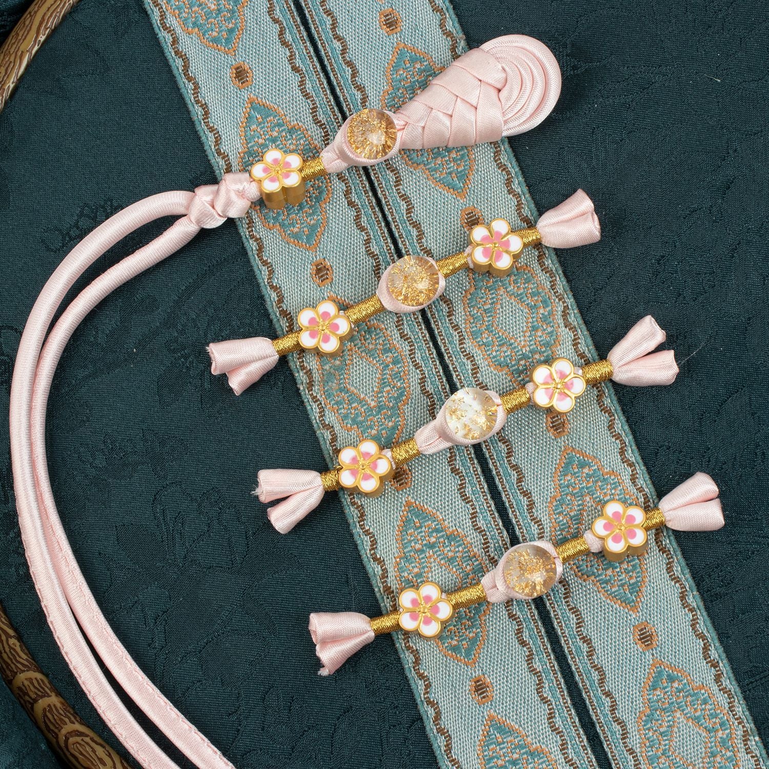8cm/27cm Cheongsam grodknappar handgjorda flätade satintyg 6 st