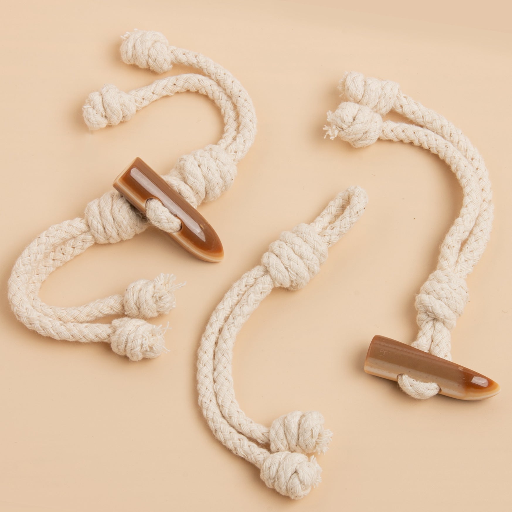 22cm Resin Buffalo Horn Beige Cotton Hemp Rope Tassel Buckles for Coats 6pcs
