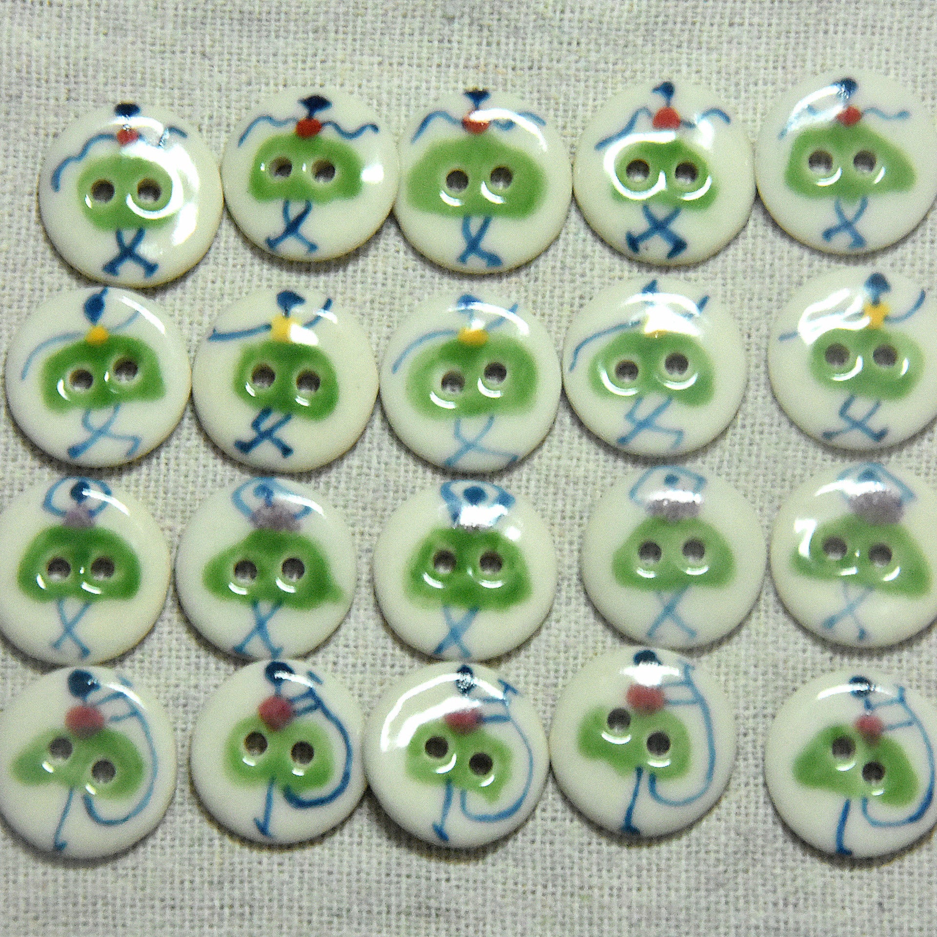 18mm Tondo 2 Fori Base Bianca Verde Bottone da Cucire in Ceramica Fatta a Mano 4pz