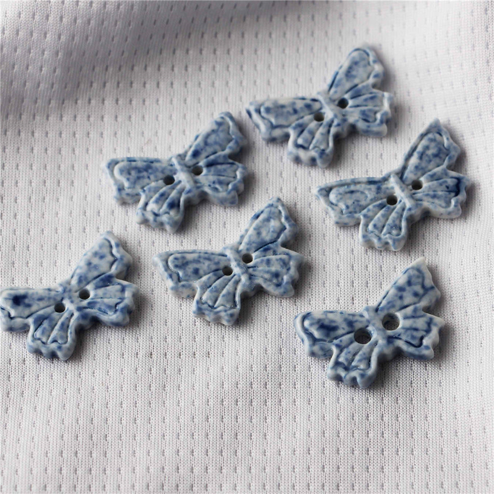 Bottoni da cucire in ceramica blu e bianca a 2 fori in forme multiple 10 pezzi