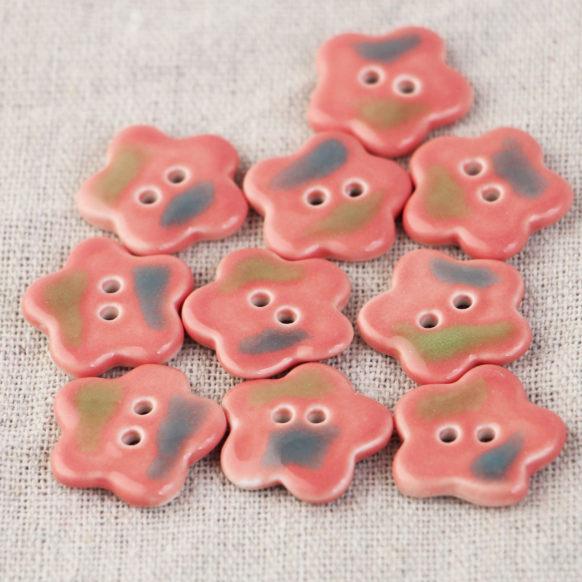 Bottoni da cucire in ceramica blu e rosa a 2 fori con forme diverse 6 pezzi