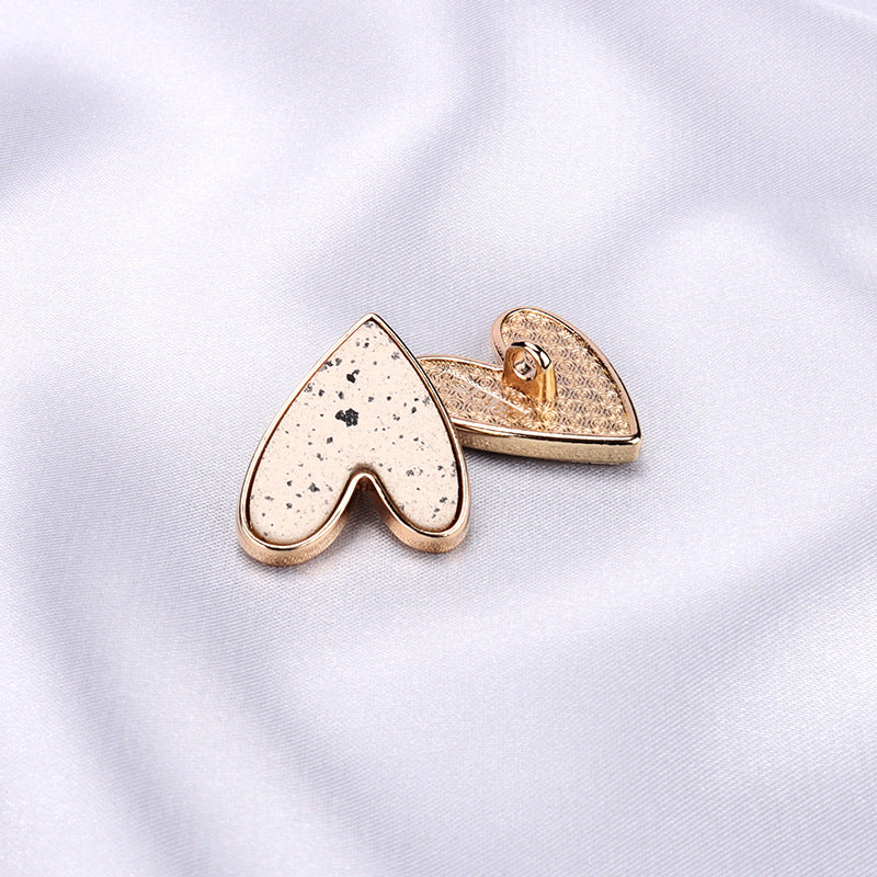 18/25mm Beige Black Heart Shaped Metal Shank Buttons for Women Coats 10pcs