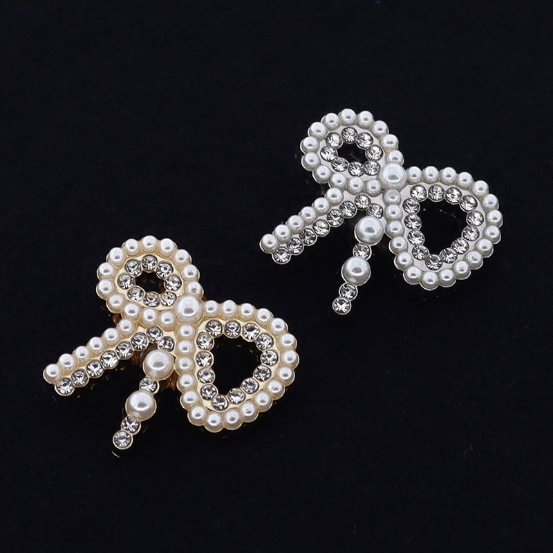 25mm Jousimuotoiset Metalliset Helmi Rhinestone Napit Cardigania varten 12 kpl