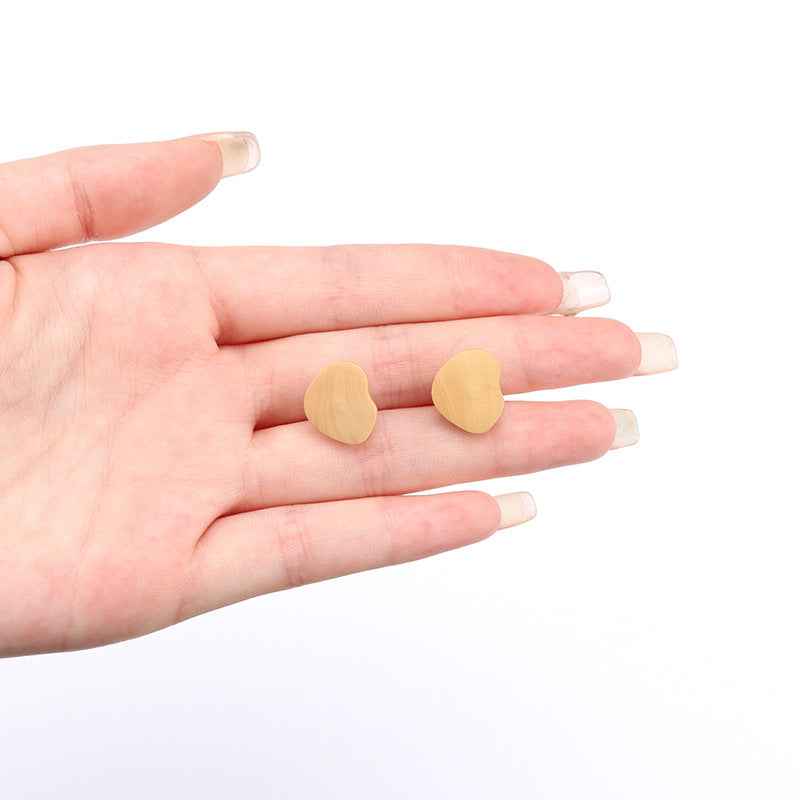 15mm Heart Shaped Natural Wooden Buttons with Shanks for Children's Coat 30pcs - Lots of Buttons