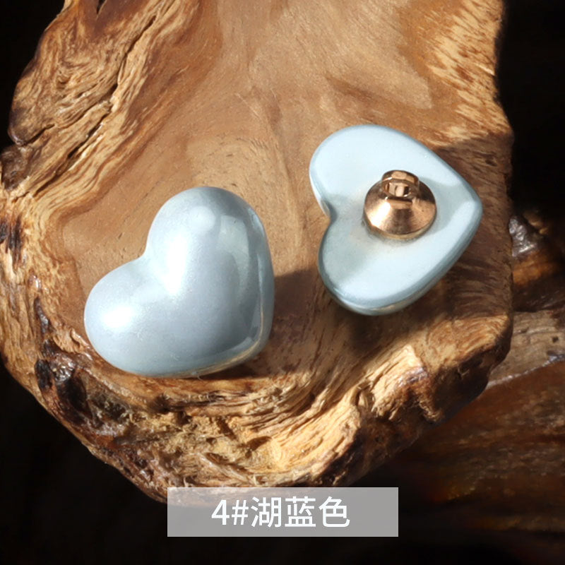 14mm Heart-Shaped Plastic Decorative Button for Kids' Clothes 40 Pack - Lots of Buttons