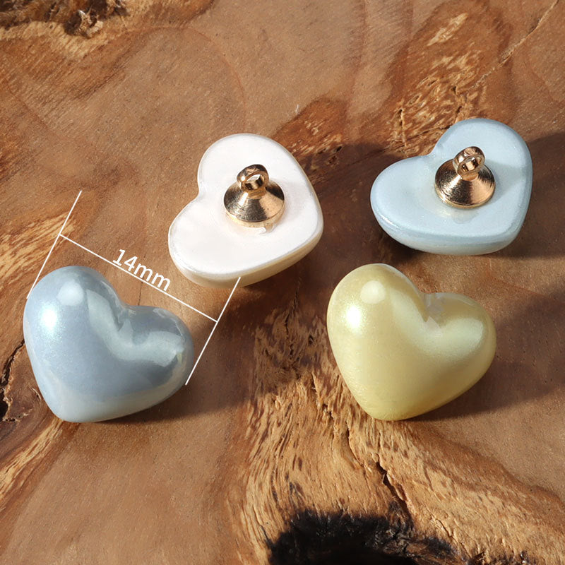 14mm Heart-Shaped Plastic Decorative Button for Kids' Clothes 40 Pack - Lots of Buttons