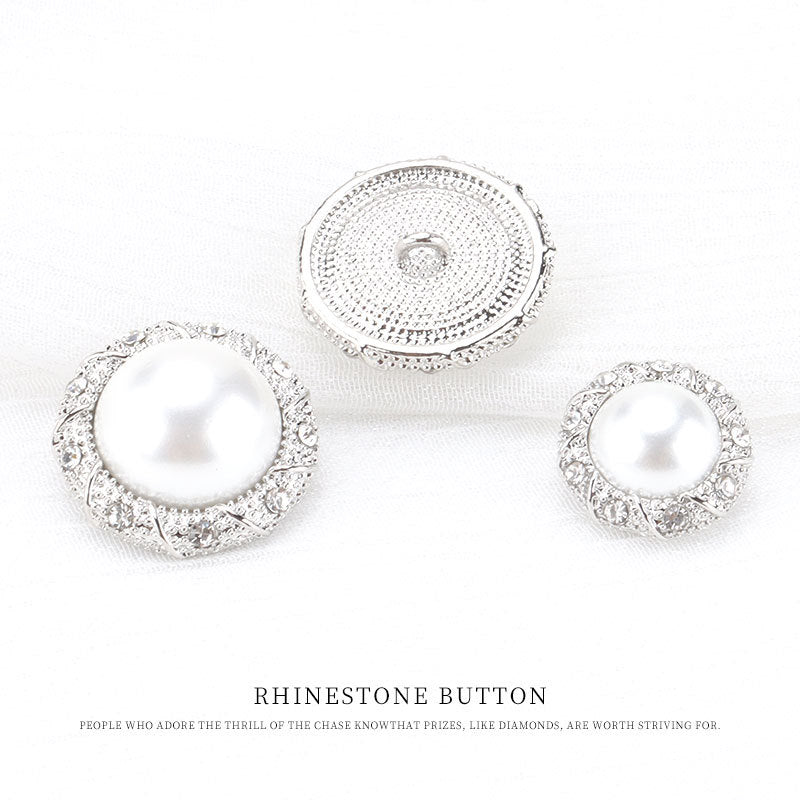 15mm Ronde Hoekige Rhinestone Zilveren Parelen Metaal Shank Knop 6st.