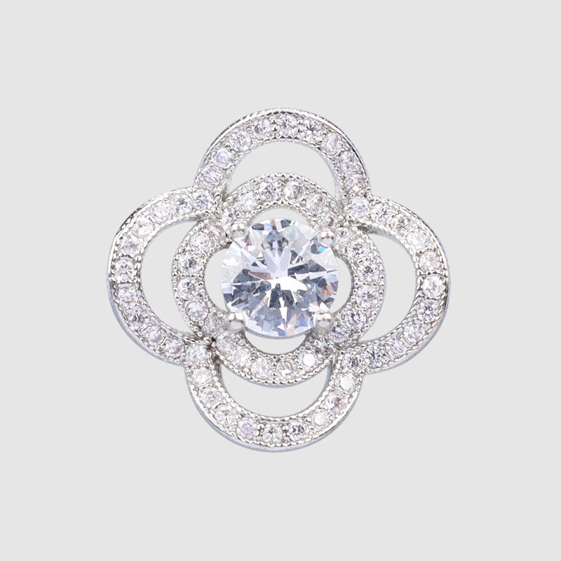 17,5MM Klassieke Vierbladige Klaver Zirkoon Metaal Schacht Knop 2st.
