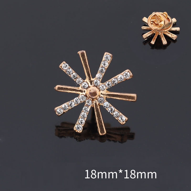8 Pack Golden Brooches Sunflower Bow Snowflake Bee Cat Angel Flower Four Leaf Clover