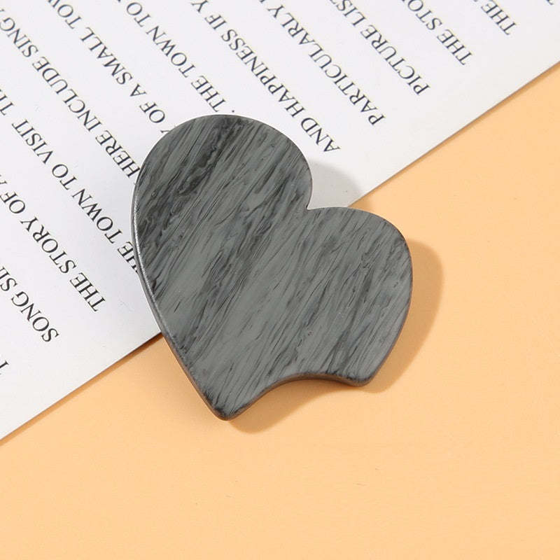 Heart-Shaped Wood Grain Resin Shank Buttons 25 Pack(17/21/23/25/32mm)