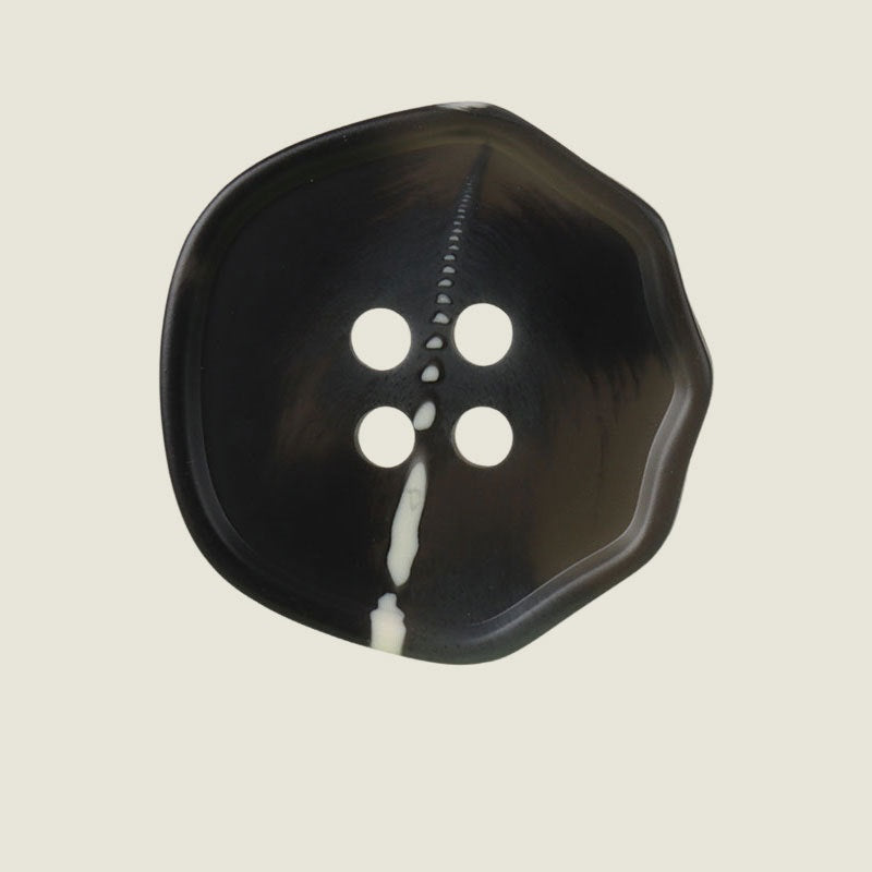 18-28mm Oregelbundet Formade Fyra Ögon Resin Knappar för Kostymer Byxor 20st
