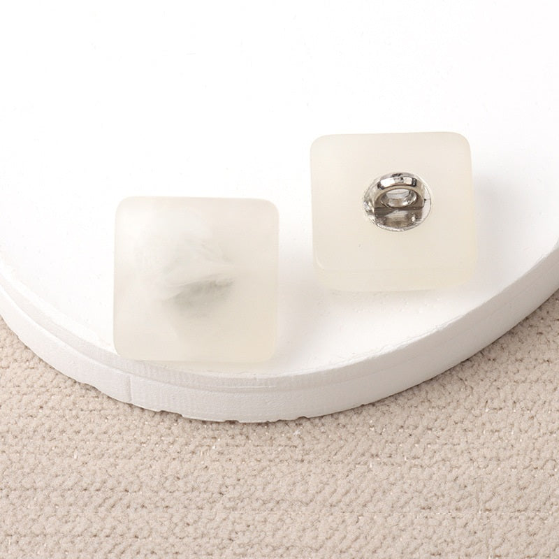 White Black Brown Resin Heart Flower Square Shape Shank Buttons 40 Pack