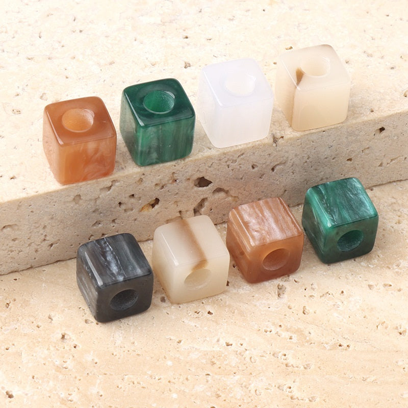 8mm Fyrkantiga Pärlade Knappar med Runda Hål för Handgjorda DIY Tillbehör 30 Pack