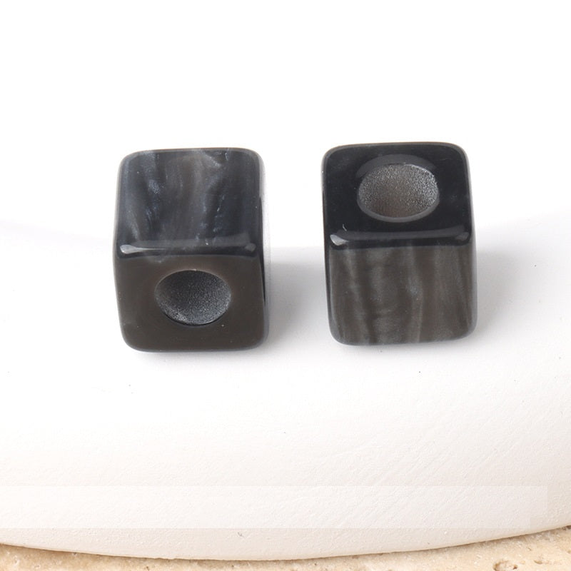 8mm Fyrkantiga Pärlade Knappar med Runda Hål för Handgjorda DIY Tillbehör 30 Pack