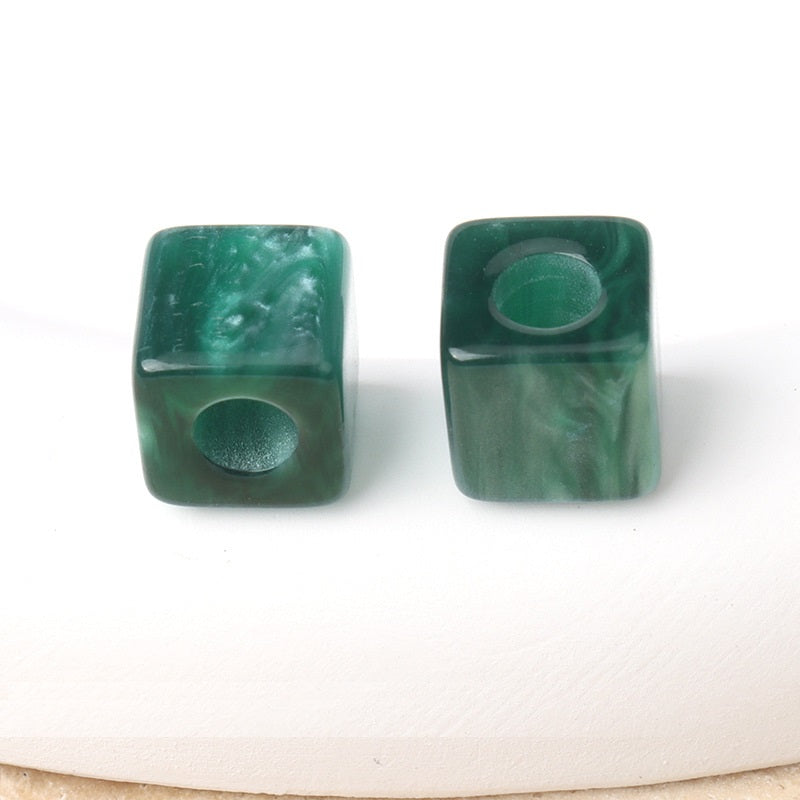 8mm Fyrkantiga Pärlade Knappar med Runda Hål för Handgjorda DIY Tillbehör 30 Pack