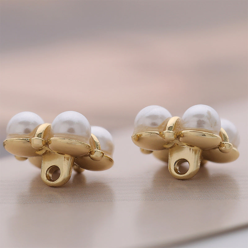 17mm Four-Leaf Clover Pearl Gold Metal Shank Button 10pcs - Lots of Buttons