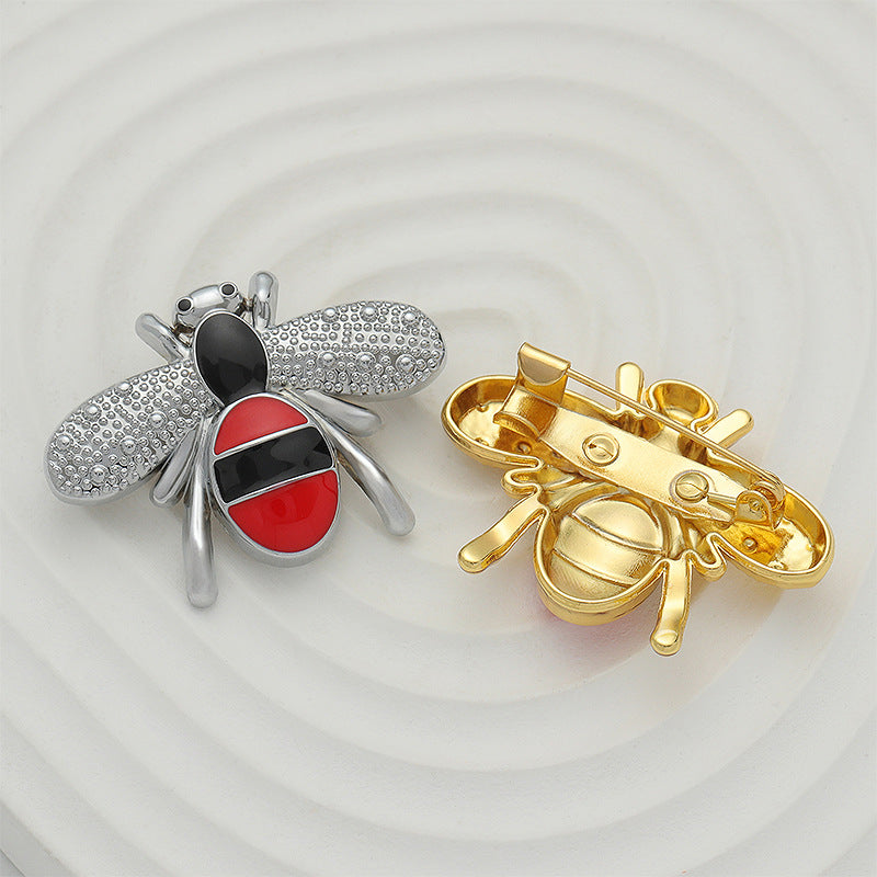 Gold and Silver Cartoon Bee-Shaped Metal Brooch 2 Pack