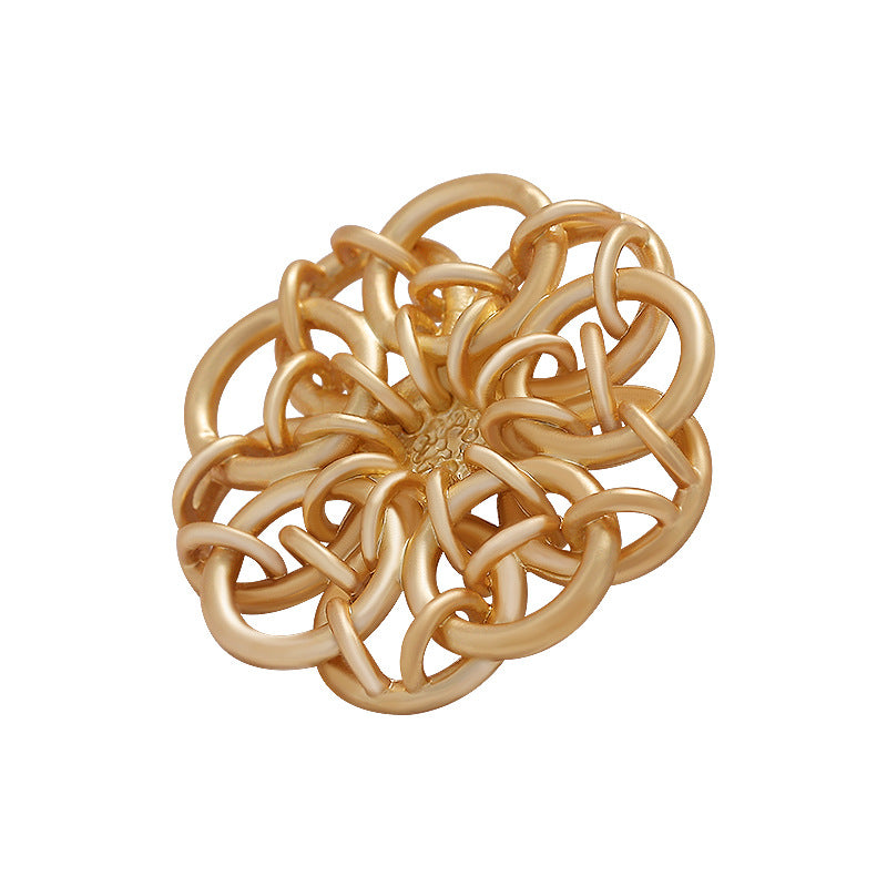 Retro Gold Linked Rings Flower Shape Hand-Sewn Metal Button 5pcs - Lots of Buttons