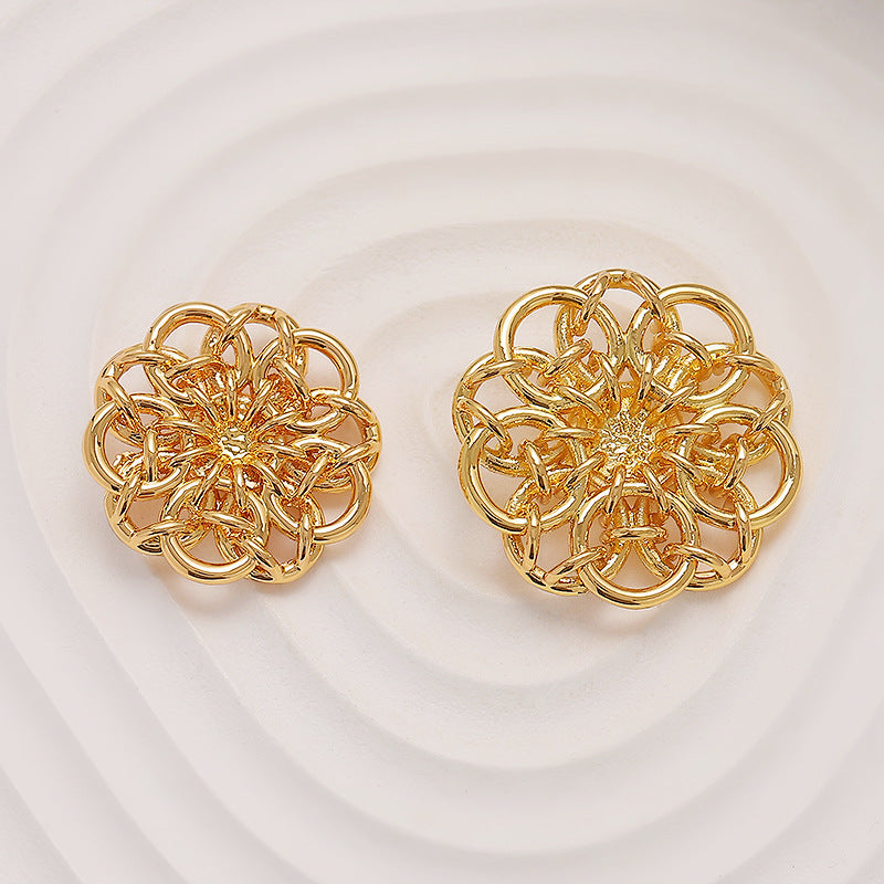 Retro Gold Linked Rings Flower Shape Hand-Sewn Metal Button 5pcs - Lots of Buttons