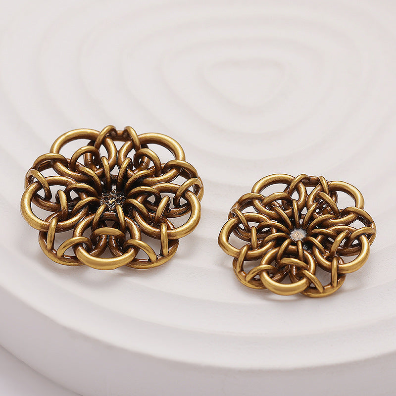 Retro Gold Linked Rings Flower Shape Hand-Sewn Metal Button 5pcs - Lots of Buttons