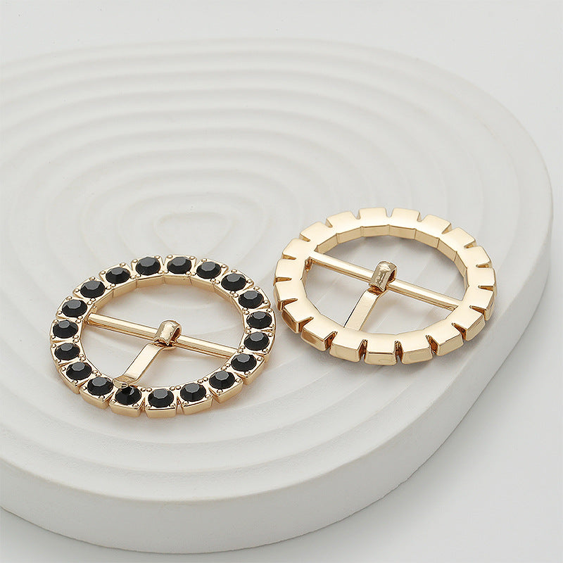 66mm Gold Gear-Shaped Black Diamond Metal Buckle 2pcs - Lots of Buttons